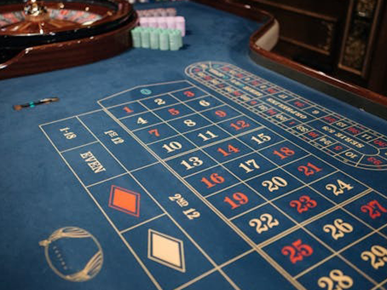 Jackpot City Online Casino: Thrilling Blackjack and Roulette Adventures